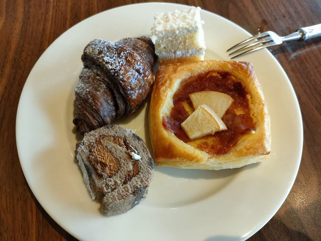 ニセコノーザンリゾート・アンヌプリ
Niseko Northern Resort An’nupuri
フュージョンレストラン　エクラ
朝食